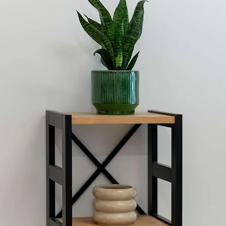 Spacious With Functional Interiors Parking & Balcony By Renters * 포즈난