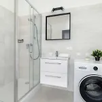 شقة Spacious With Functional Interiors Parking & Balcony By Renters