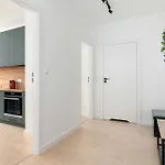 شقة Spacious With Functional Interiors Parking & Balcony By Renters *