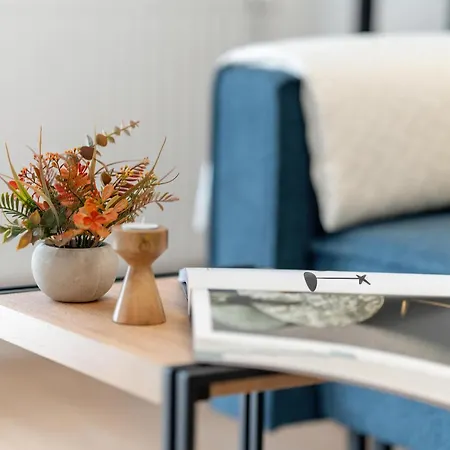 Spacious With Functional Interiors Parking & Balcony By Renters Πόζναν
