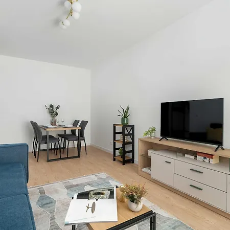 Lejlighed Spacious With Functional Interiors Parking & Balcony By Renters